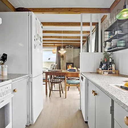 2 Bedroom Beautiful In Hurup Thy Sindrup